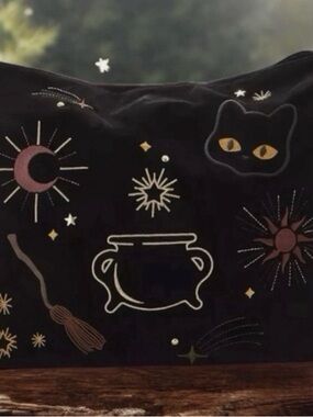 Disney Black and Gold 'Her Universe' Oval Leather Label Accent